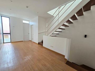 3 Storey Townhouse For Sale in Project 4 near Cubao Quezon City