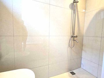 3 Storey Townhouse For Sale in Project 4 near Cubao Quezon City