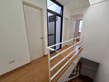 3 Storey Townhouse For Sale in Project 4 near Cubao Quezon City
