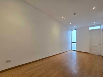 3 Storey Townhouse For Sale in Project 4 near Cubao Quezon City