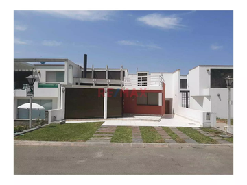 Casa De Playa Totoritas (Permite Intercambio Permuta Con Otro Inmuebles)