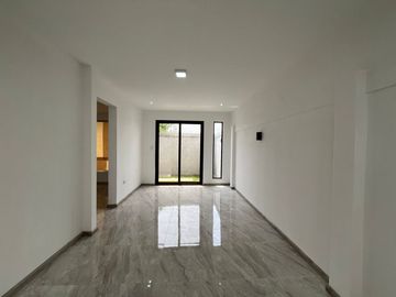 CASA MODERNA CREDITO VIP EN VENTA SECTOR ORDOÑEZ LASSO