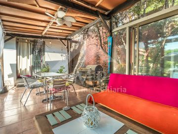 Casa En Venta 5 Dorm, 2 Baños. José Arrieta / Consistorial