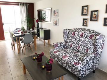 Casa de 2 recámaras en Villas de la Estancia a 8 minutos del Pueblito Querétaro