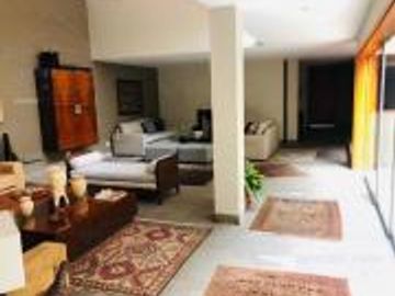 Vendo Hermosa Casa Amplia en Miraflores