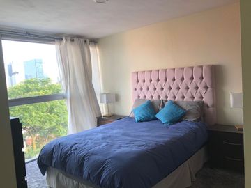 VENDO INCREÍBLE PH FRENTE A LA LIGA MAYA DE 2 NIVELES 5 REC. CON ROOF GARDEN PRIV.