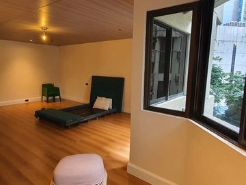 Spacious 4 BR Unit at Avignon Tower Salcedo Village Makati