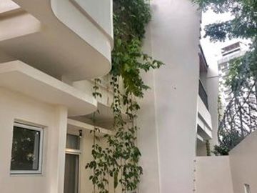 FOR SALE: Unique and Scandinavian Designed Townhouse in San Juan