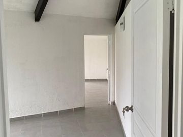 VENDO BONITA CASA CON ALBERCA EN TETELCINGO CUAUTLA MORELOS