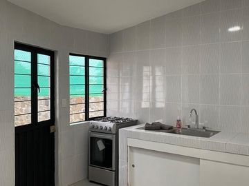 VENDO BONITA CASA CON ALBERCA EN TETELCINGO CUAUTLA MORELOS