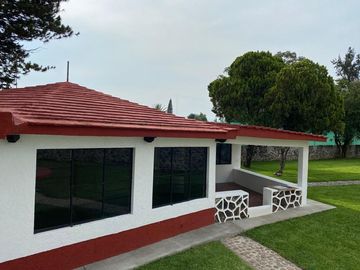 VENDO BONITA CASA CON ALBERCA EN TETELCINGO CUAUTLA MORELOS