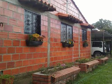 Se vente Finca via  Barichara