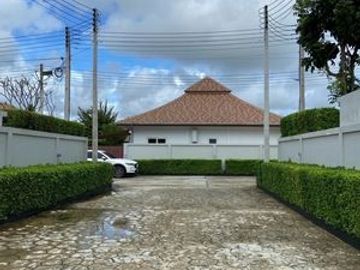 83610 - ขายวิลล่าส่วนตัวสไตลล์ โมเดิร์นแบบ luxury ที่มาพร้อมกับความสุขสบายครบวงจร ด้าน สาธารณูปโภคครบครัน ที่สามารถเติมเต็มได้ ในทุกตารางนิ้ว