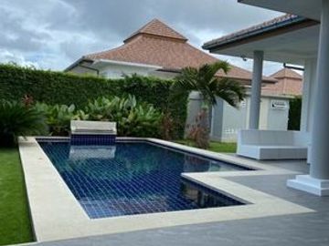 83610 - ขายวิลล่าส่วนตัวสไตลล์ โมเดิร์นแบบ luxury ที่มาพร้อมกับความสุขสบายครบวงจร ด้าน สาธารณูปโภคครบครัน ที่สามารถเติมเต็มได้ ในทุกตารางนิ้ว