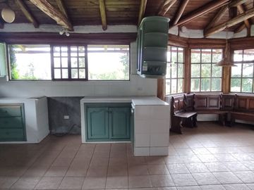 VENTA HERMOSA CASA INDEPENDIENTE LA ARMENIA SECTOR CONOCOTO