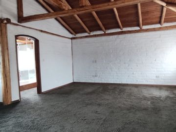 VENTA HERMOSA CASA INDEPENDIENTE LA ARMENIA SECTOR CONOCOTO