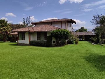 VENTA HERMOSA CASA INDEPENDIENTE LA ARMENIA SECTOR CONOCOTO