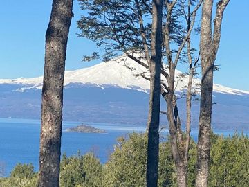 Z O N A S U R . C L En venta Sitio con bodega. Villarrica.