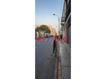 ID: 1094954 Venta De Stand Comercial En Cercado De Lima