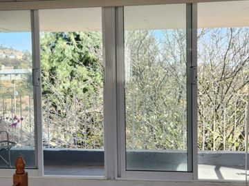 VENTA Casa de campo, alberca, cancha de tenis, amplio jardin.