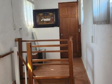 VENTA Casa de campo, alberca, cancha de tenis, amplio jardin.
