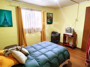 Casa 3 dormitorios/1 Baño, Pasaje Las Acacias con Cinco de Abril, Estación Central