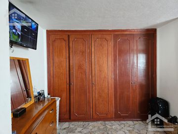 HERMOSA CASA EN VENTA CON ALBERCA EN TIZAYUCA, SE ACEPTA PERMUTA por CASA EN ZONA PLATEADA o SAN JAVIER