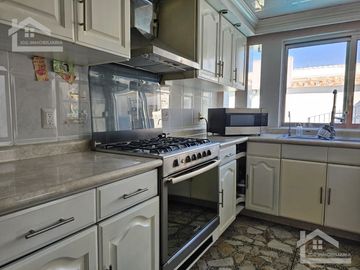 HERMOSA CASA EN VENTA CON ALBERCA EN TIZAYUCA, SE ACEPTA PERMUTA por CASA EN ZONA PLATEADA o SAN JAVIER