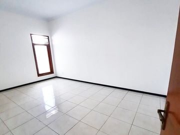 Rumah Dijual 2 Lantai di Kudus Dekat Kampus IAIN Kudus