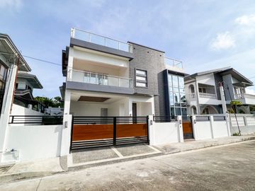 Brand-New Majestic 4-Bedroom House in Silang