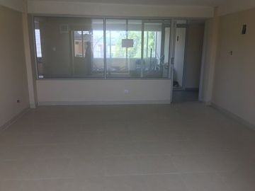 Oficina en Venta Calderon