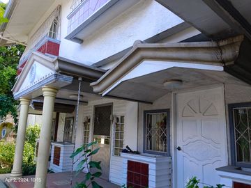 276 Sqm Lot Area, 7 BR, 3 T&B, 3 toilets, 2 carpark - RUSH Sale Metrovilla Valenzuela City