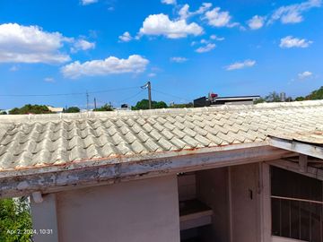 276 Sqm Lot Area, 7 BR, 3 T&B, 3 toilets, 2 carpark - RUSH Sale Metrovilla Valenzuela City