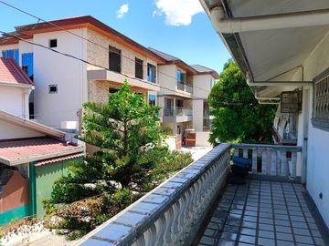 276 Sqm Lot Area, 7 BR, 3 T&B, 3 toilets, 2 carpark - RUSH Sale Metrovilla Valenzuela City