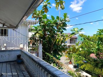 276 Sqm Lot Area, 7 BR, 3 T&B, 3 toilets, 2 carpark - RUSH Sale Metrovilla Valenzuela City