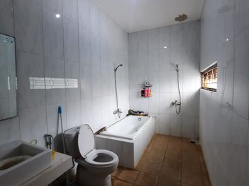 Rumah Minimalis di Discovery Conserva Bintaro 13096-DM 0811189----