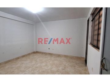 Casa En Esquina Av. Tupac Amaru 310 M2 Cp El Milagro ID 1091920