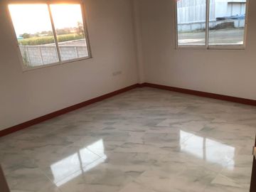 Newly built house and land for sale, next to the main chedi, Mae Krua, Chiang Mai-Phrao. Mae Faek Mai Subdistrict, San Sai District, Chiang Mai Provin