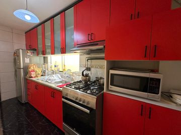 DEPARTAMENTO EN VENTA - MAGDALENA PRIMER PISO + COCHERA - AREA TOTAL 124 MTS