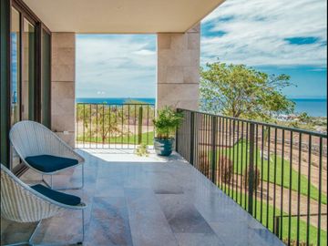 Departamento con vista al mar, alberca infinity y area de asador, spa y gimnasio, venta en Cabo San Lucas.