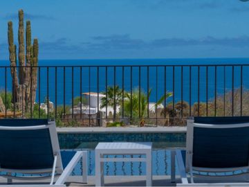 Departamento con vista al mar, alberca infinity y area de asador, spa y gimnasio, venta en Cabo San Lucas.