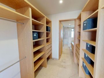 Departamento con vista al mar, alberca infinity y area de asador, spa y gimnasio, venta en Cabo San Lucas.