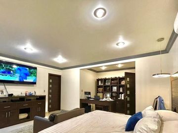 CASA EN VENTA CON  JARDIN,  Y ALBERCA EN CUERNAVACA MORELOS