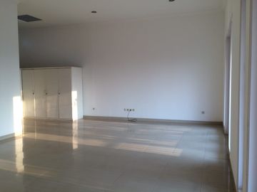 Rumah Super Luas Area Puri Mutiara, 250 Meter Ke Jalan Raya Utama