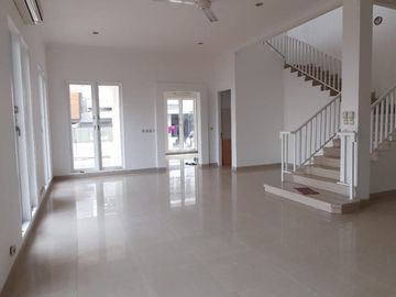 Rumah Super Luas Area Puri Mutiara, 250 Meter Ke Jalan Raya Utama