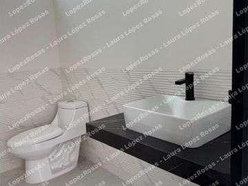 CASA EN VENTA FUENTES DE SAN JOSE
