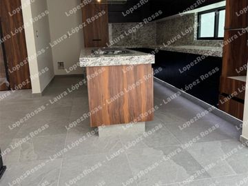 CASA EN VENTA FUENTES DE SAN JOSE