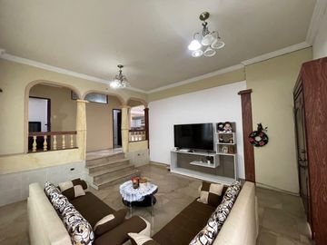 Casa rentera en venta en Loja sector San José