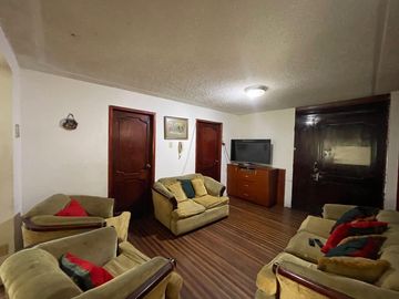 Casa rentera en venta en Loja sector San José