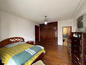 Casa rentera en venta en Loja sector San José